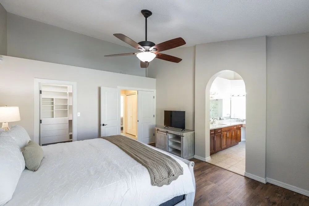 Scottsdale Friess 4 Bedroom Home by RedAwning