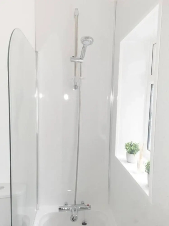 2 bed Townhouse Close to LFC Stadium