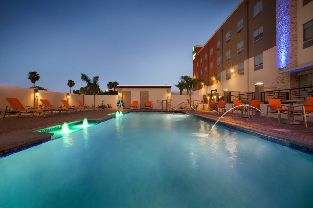 Holiday Inn Express & Suites - McAllen - Medical Center Area by IHG