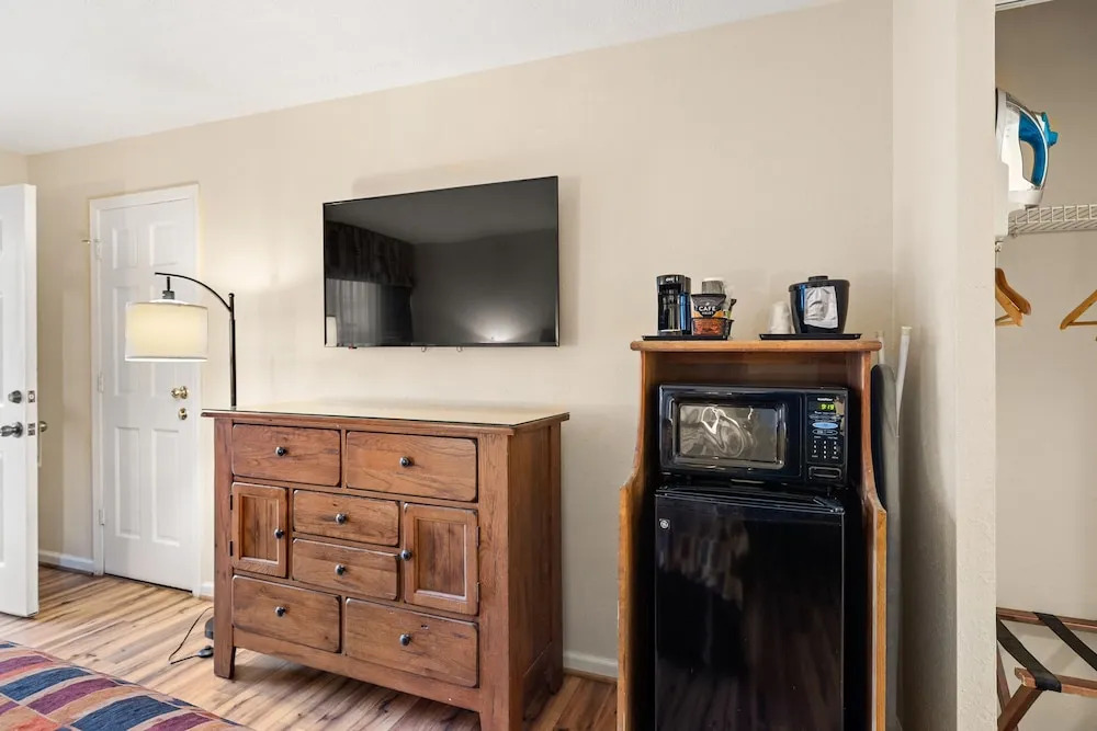 Jonathan Creek Inn