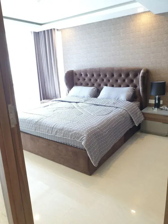 Luxury Business Suits in Grand Avenue by Pattaya City Estates