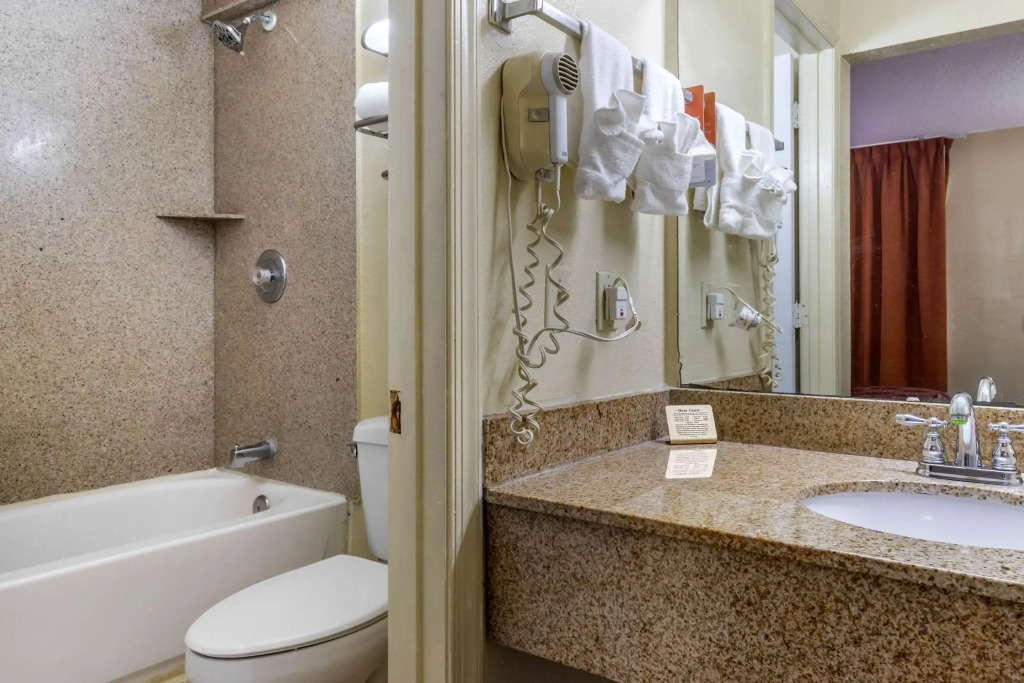 Econo Lodge Columbia Fort Jackson