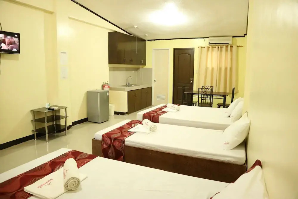 Anniesville Condotel