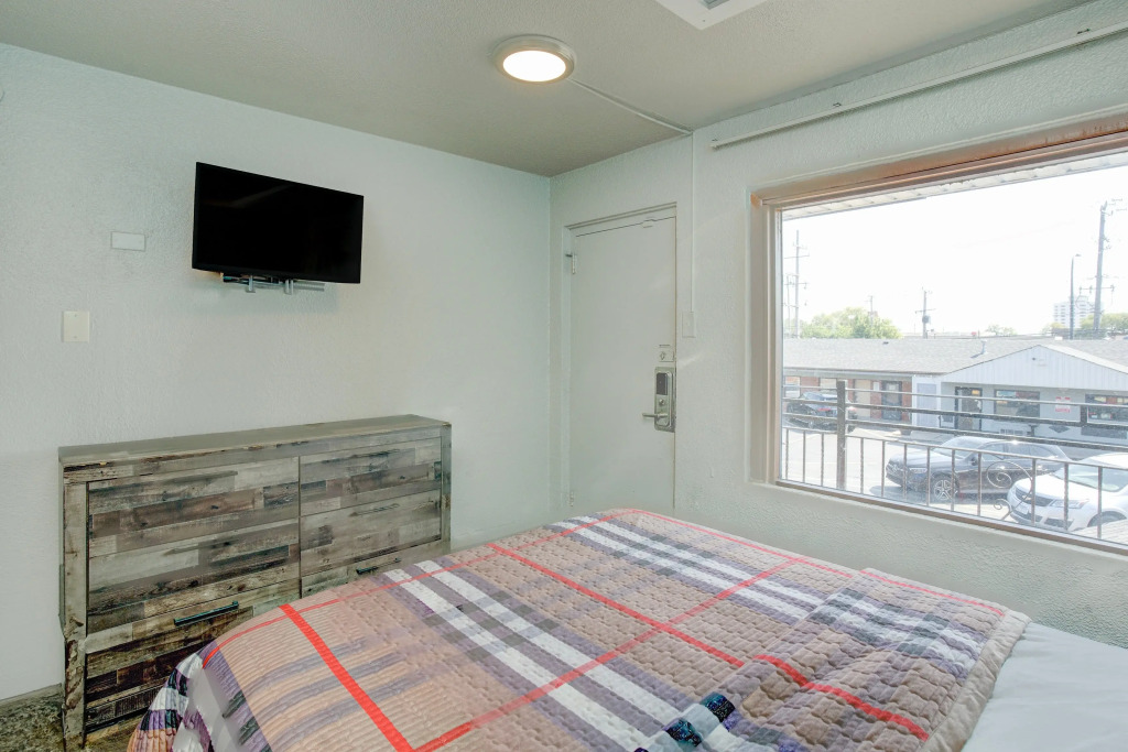 Hotel O Miami Inn & Suites Chicago Midway Airport