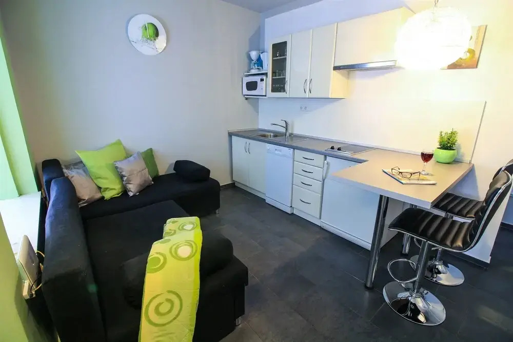 Apartments Ena