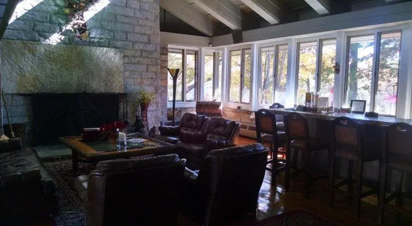 Skyline Lodge