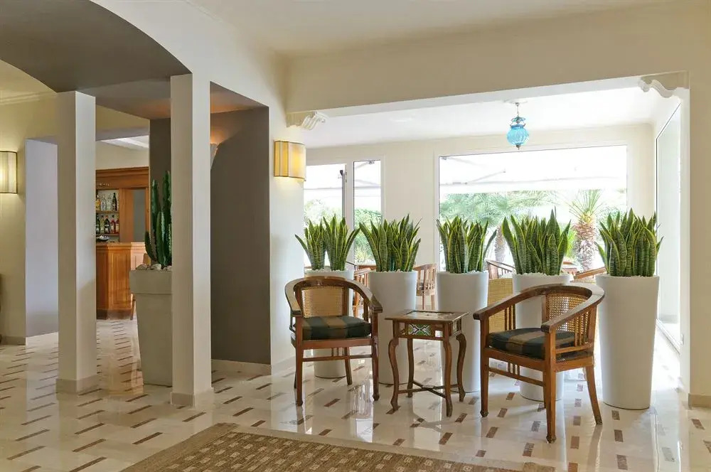 HOTEL TRIONFAL - Fronte Mare - Vicinissimi al Centro