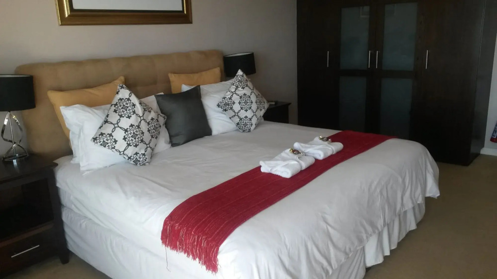 Aqua Terra Boutique Guesthouse - Simons Town, Cape Town