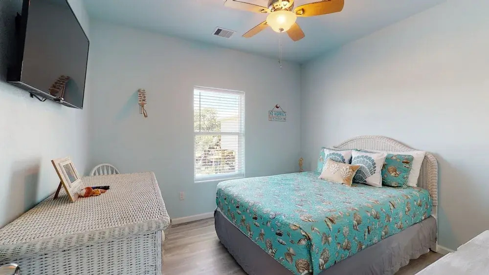 Warm Breezes 2 Bedroom Home