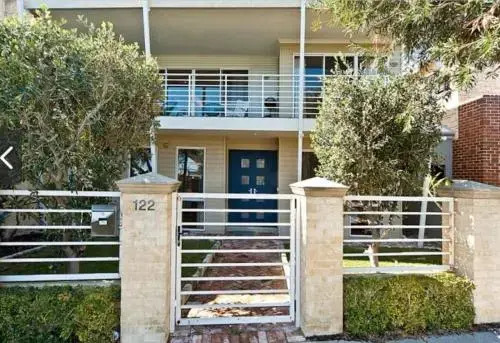 Fremantle Local Beach Studio