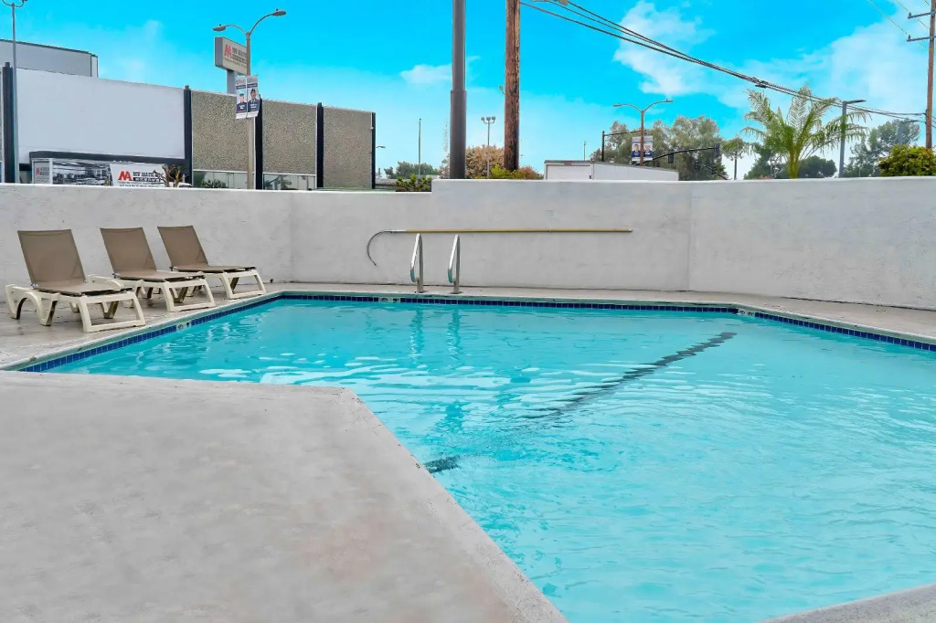 Motel 6-El Monte, CA - Los Angeles