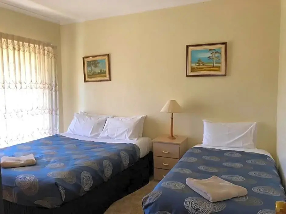 El Sierra Motel