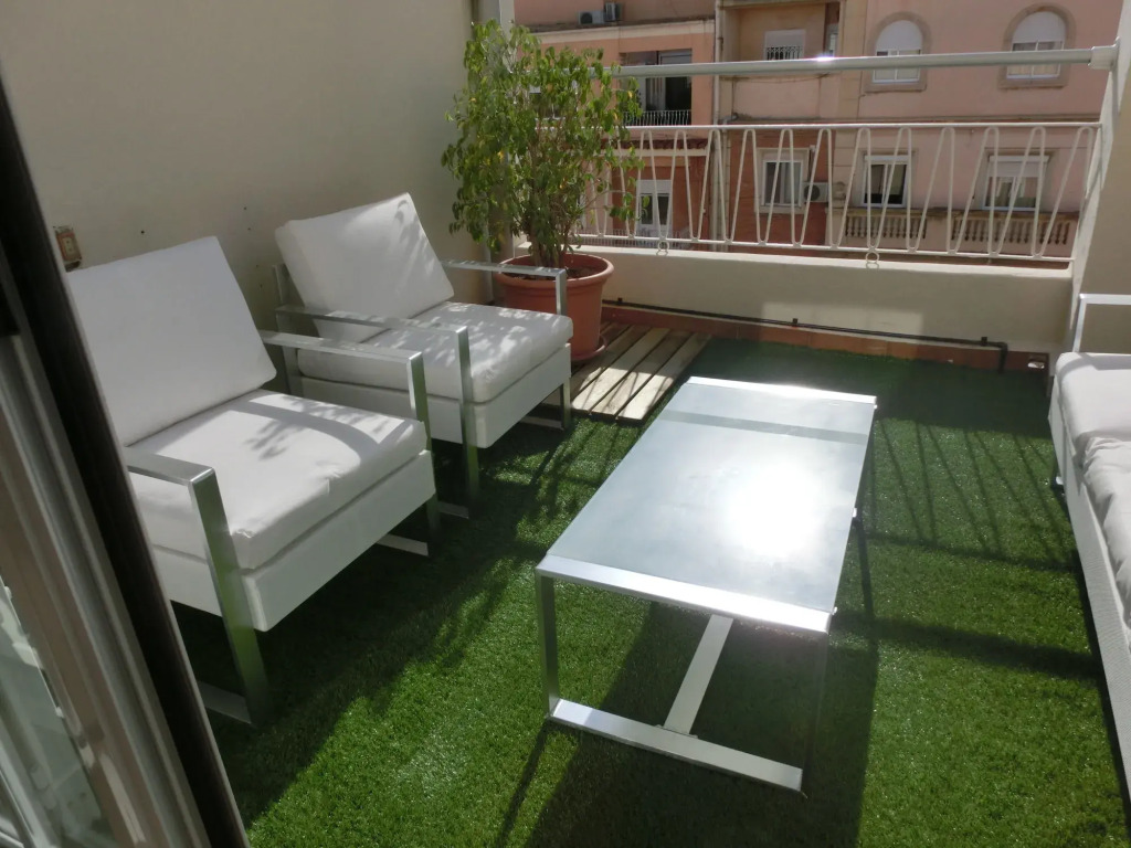 Total Valencia Attics III