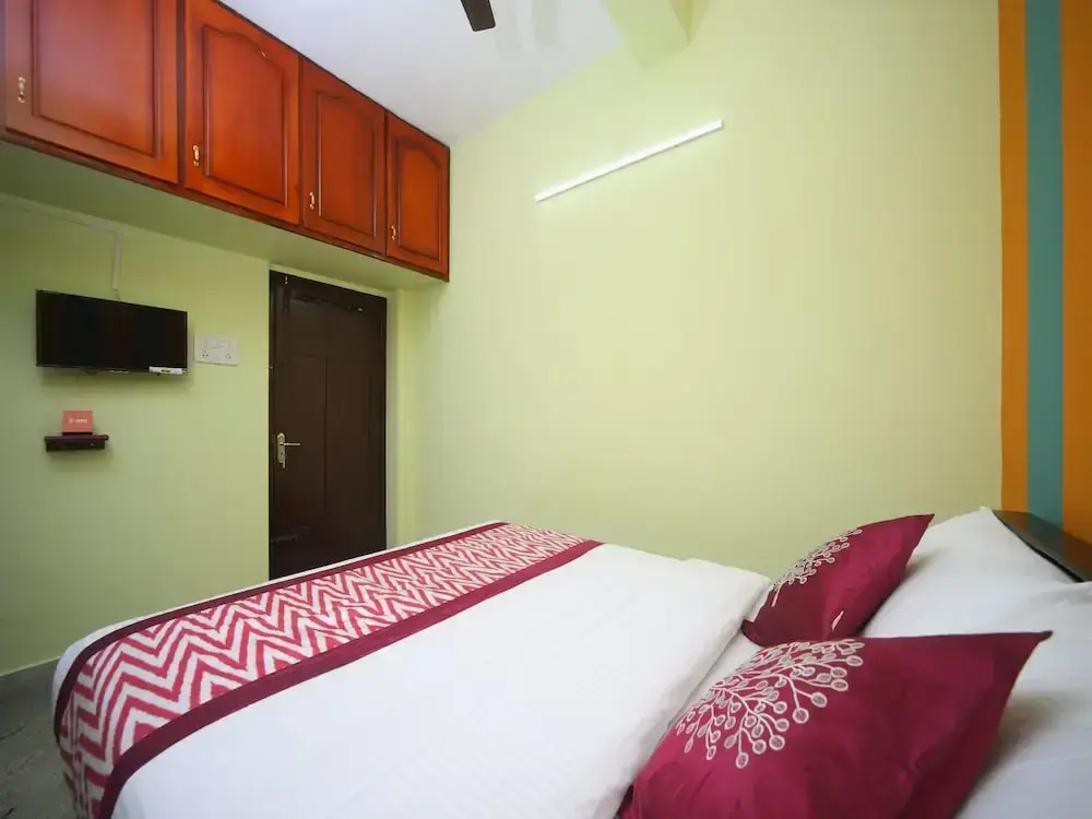OYO 17181 Vijay Residency