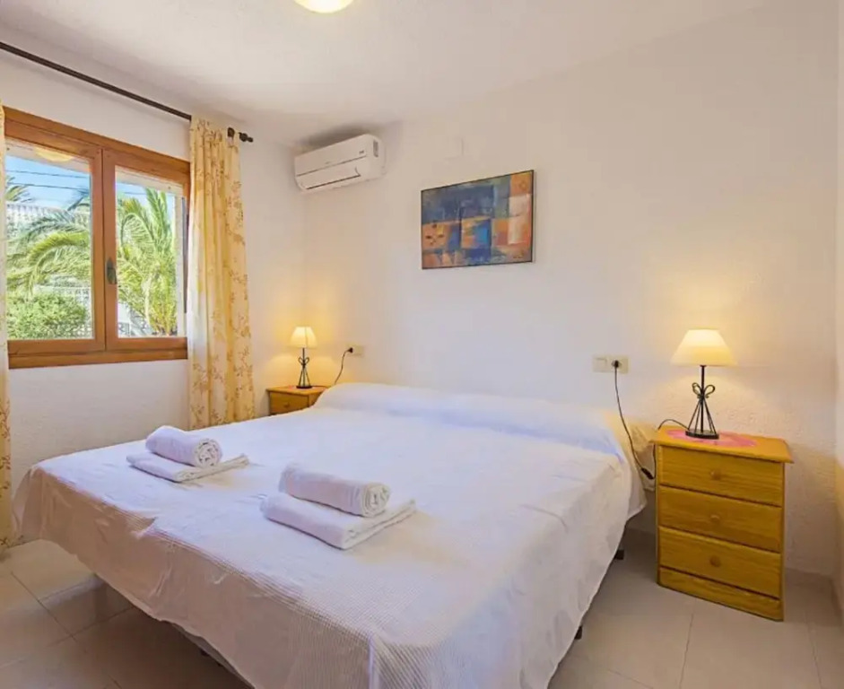 Villa - 4 Bedrooms with Pool and WiFi - 106418