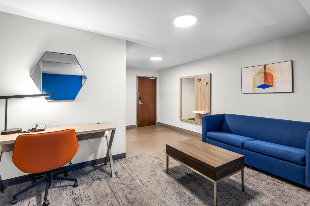 Holiday Inn Express & Suites Van Wert by IHG