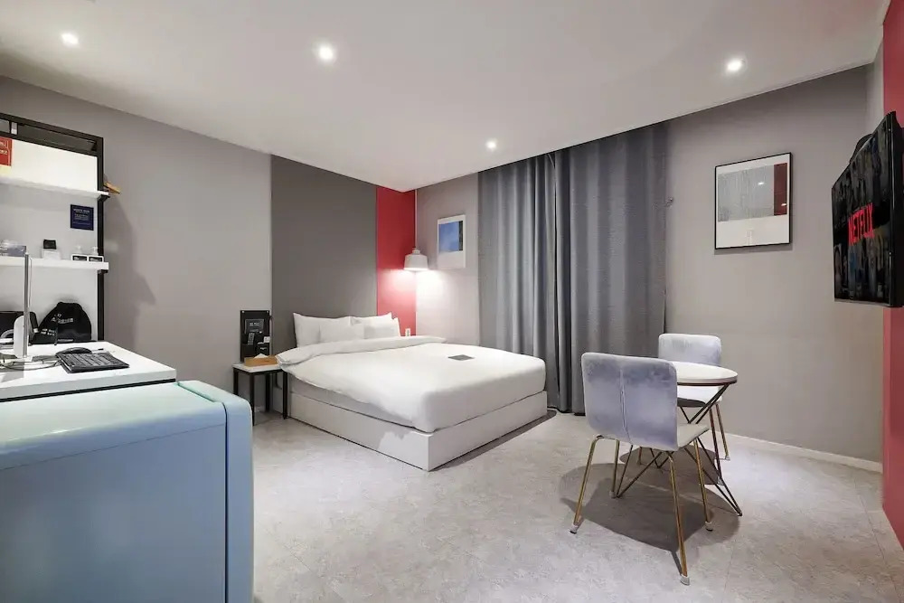 Just Sleep Hotel