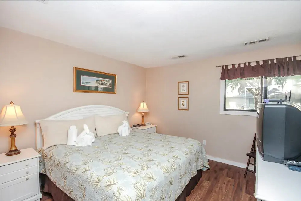 Greens 203 - One Bedroom Condo