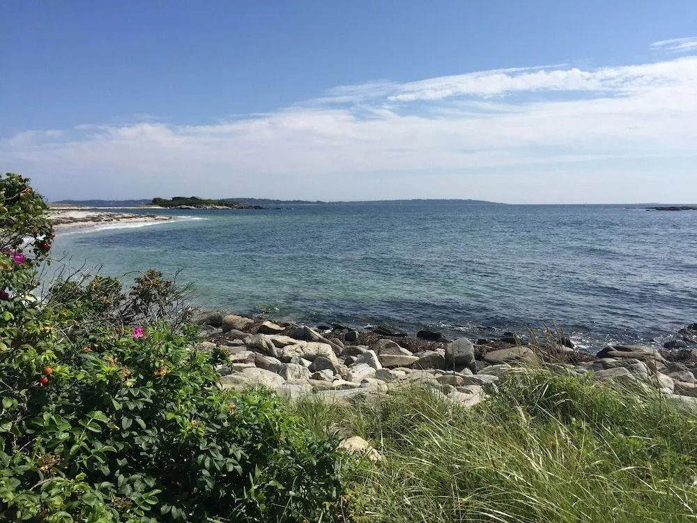 Sea Rose Suites