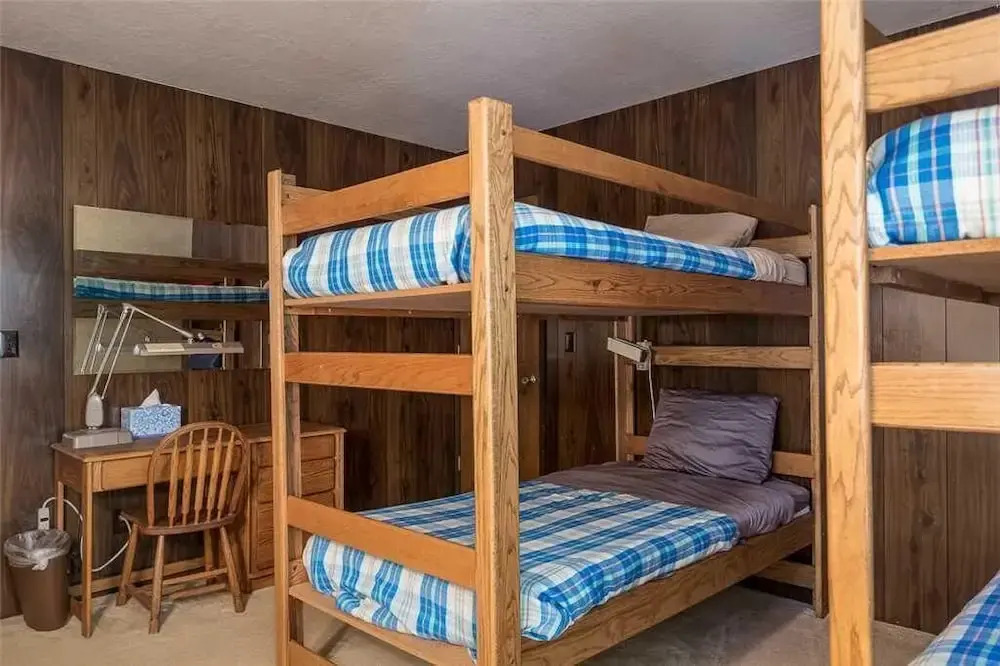 Sauna and Pool Table in Unique Cabin! #313