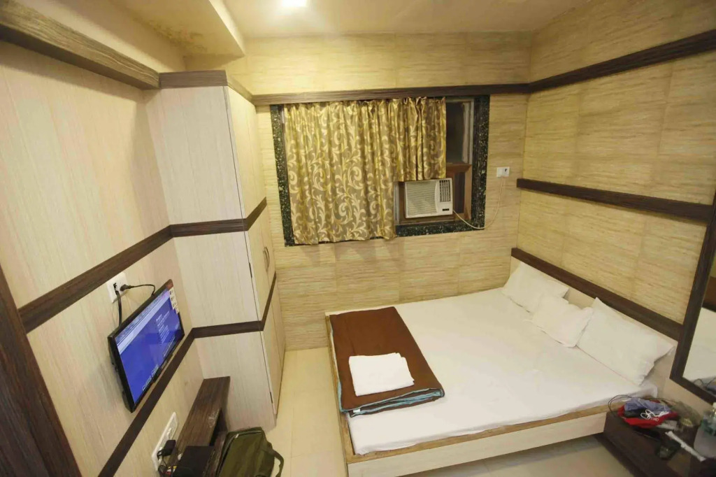 Hotel Al Moazin