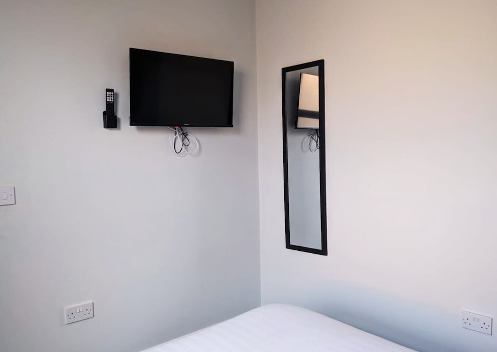 The Red Lounge Rooms