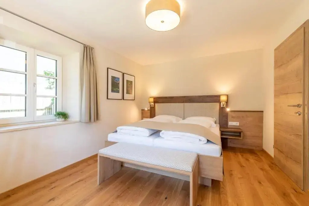 Ferienwohnung-Zaunkoenig-zentral-gelegen-zum-Schwimmbad-100-Meter-und-zum-Skigebiet-nur-3-km