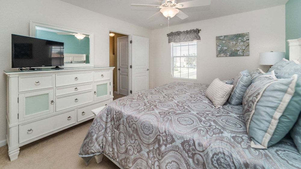 Huge 6BR Home in Windsor Hills Resort