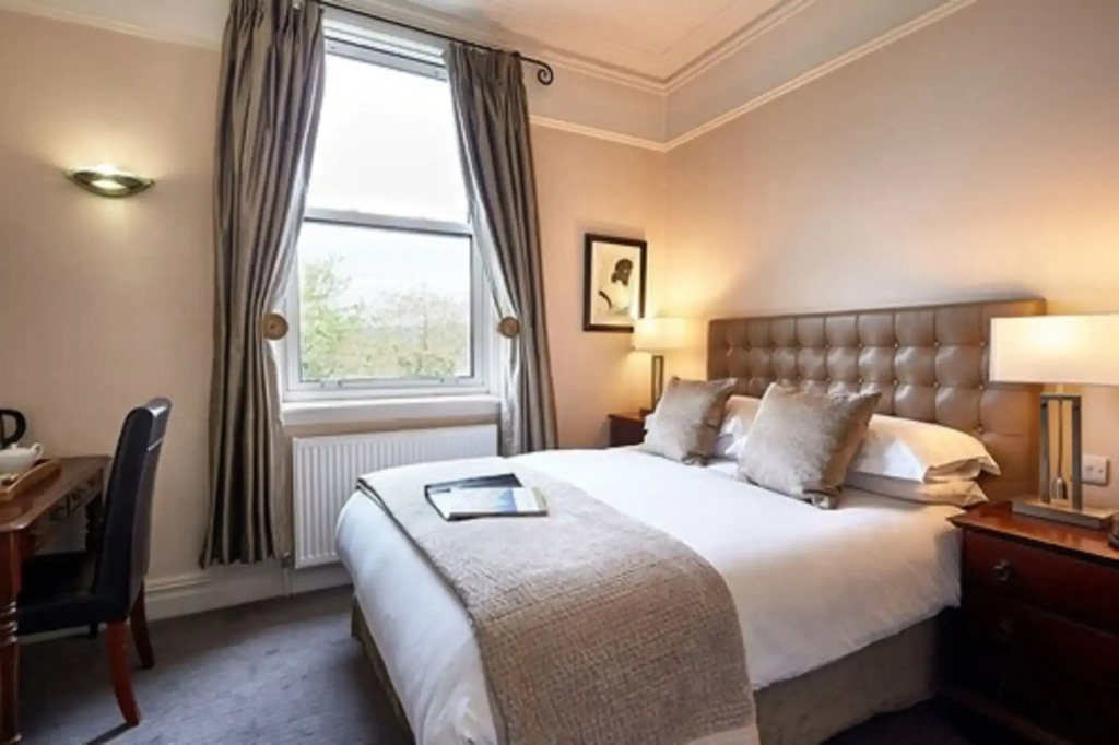 Dorian House Boutique B&B