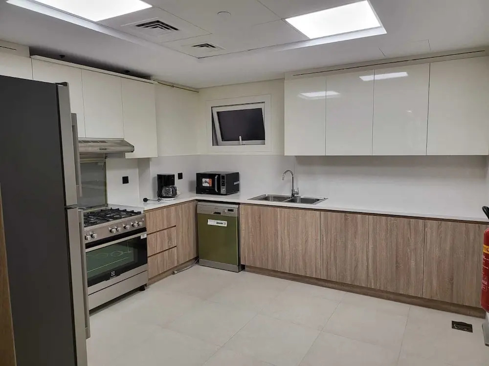 Апартаменты Mirdif Hills Apartaments
