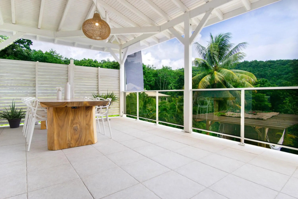 Résidence ZEN & CALM immense HAUT DE VILLA F4 avec piscine