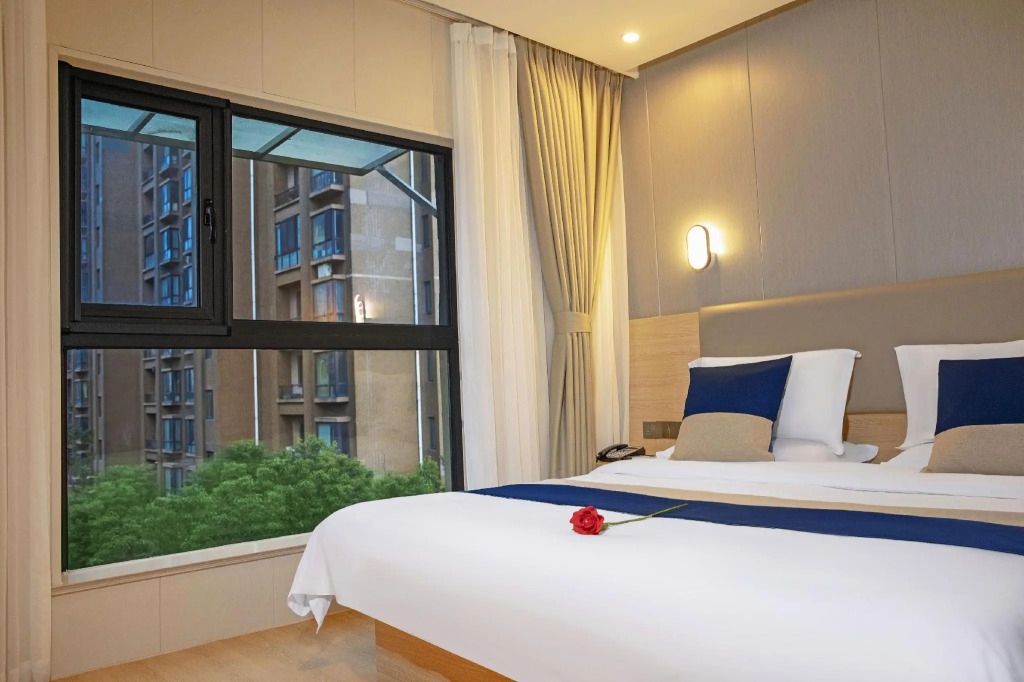 7 Days Premium Shanghai International Automobile City Tongji University Branch