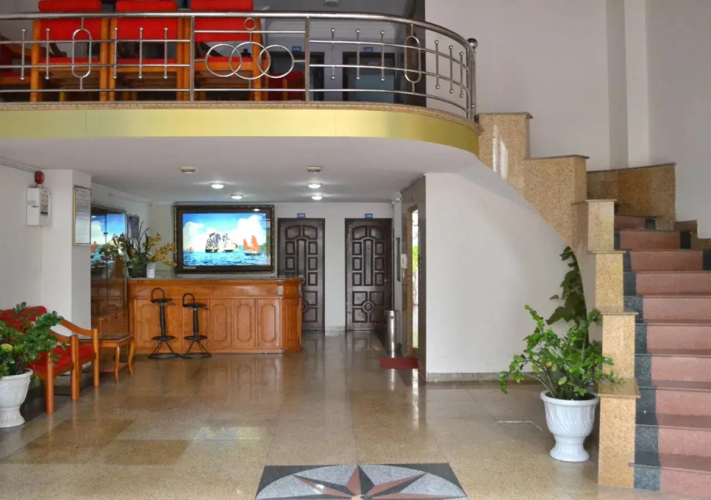 Green bay hotel Ha Long