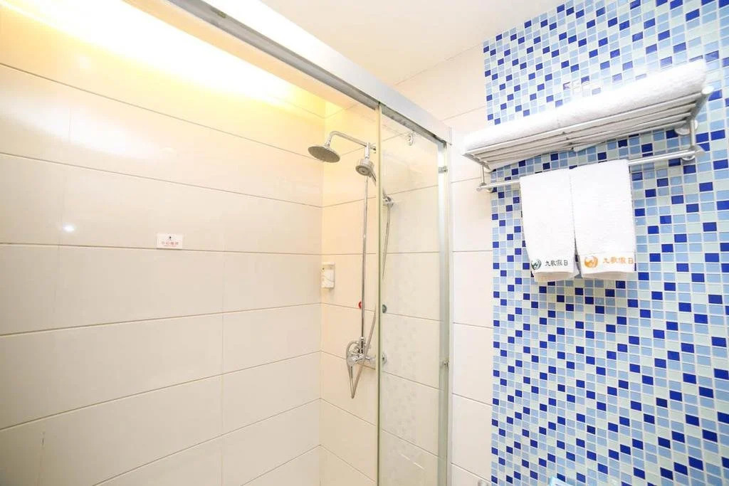 Jiuge Holiday Hotel