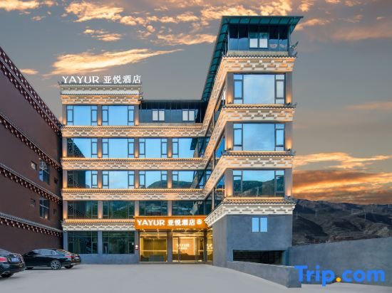 Yayue Hotel (Ganzi Batang Taoyuan Road)