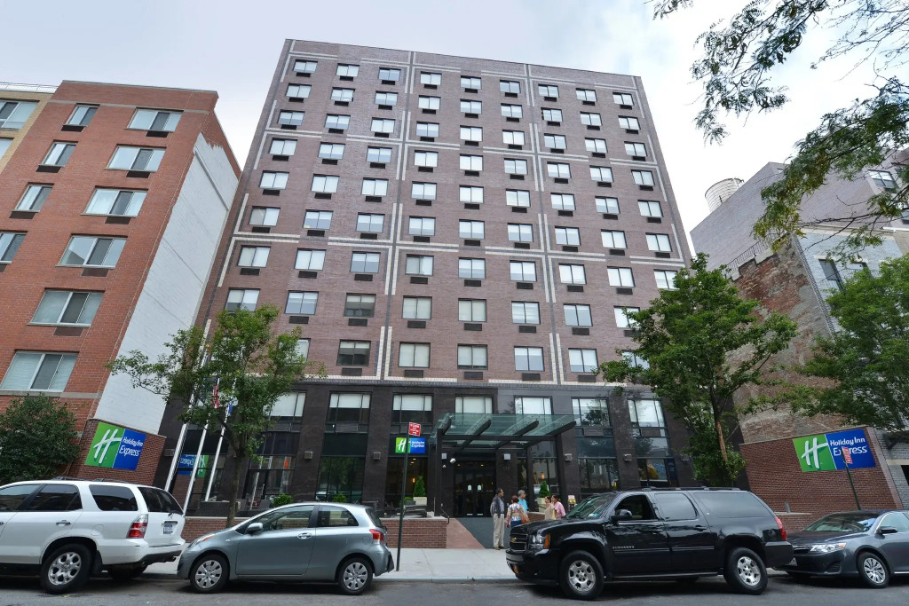 Holiday Inn Express Manhattan Midtown West by IHG