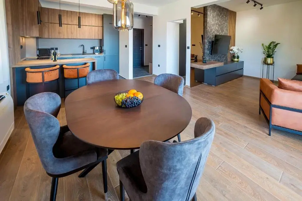 Holiday lux apartment at Seljanovo