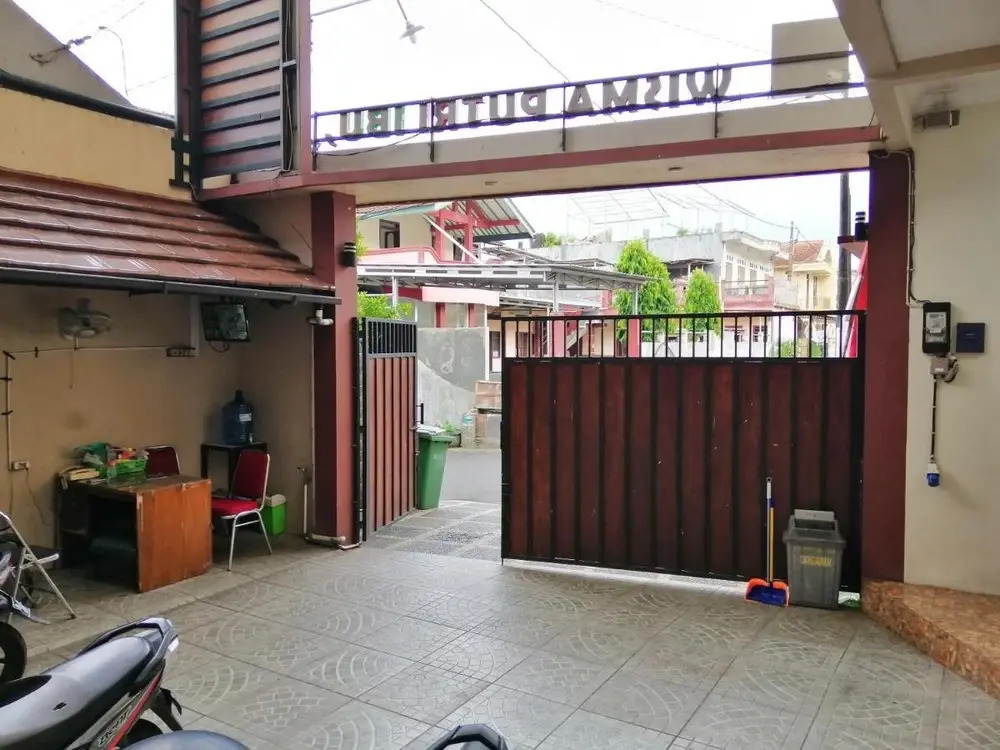 Wisma Lusya near GOR Satria RedPartner