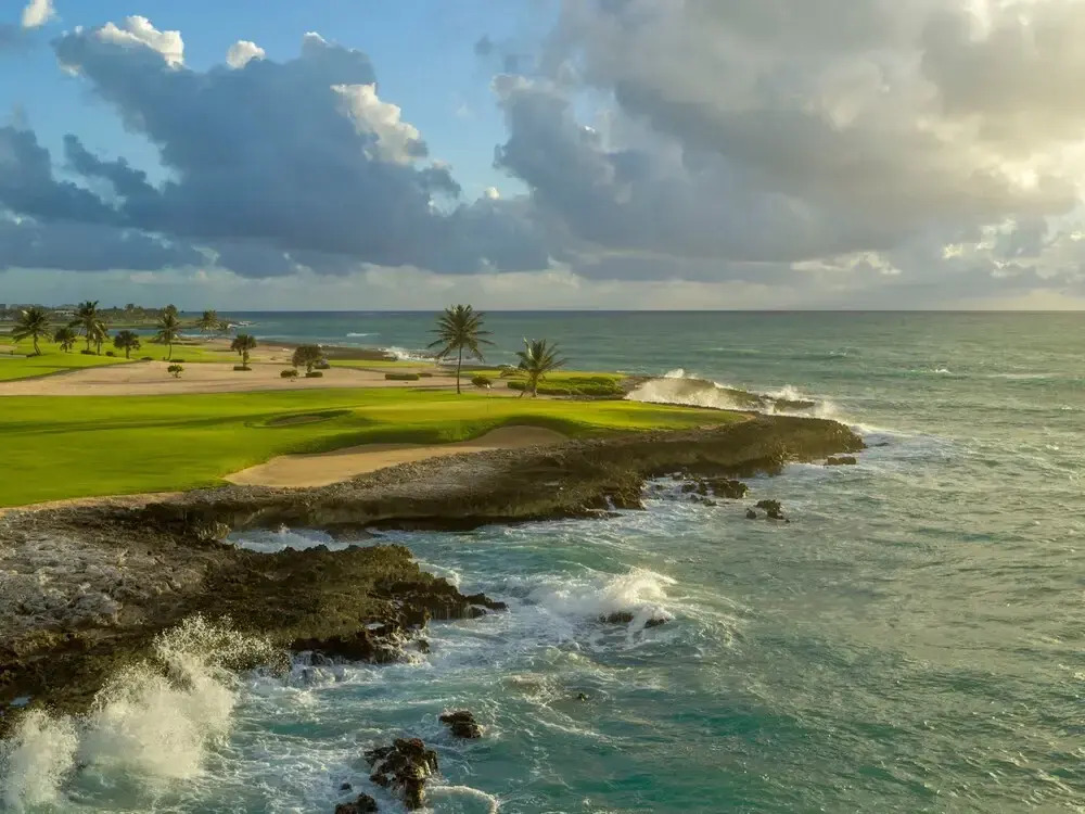 Oceanview Lux Villa - With Eden Roc Club Access