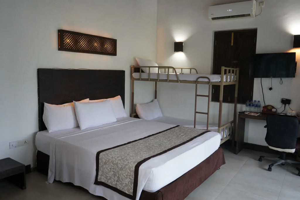 Amaluna Resorts