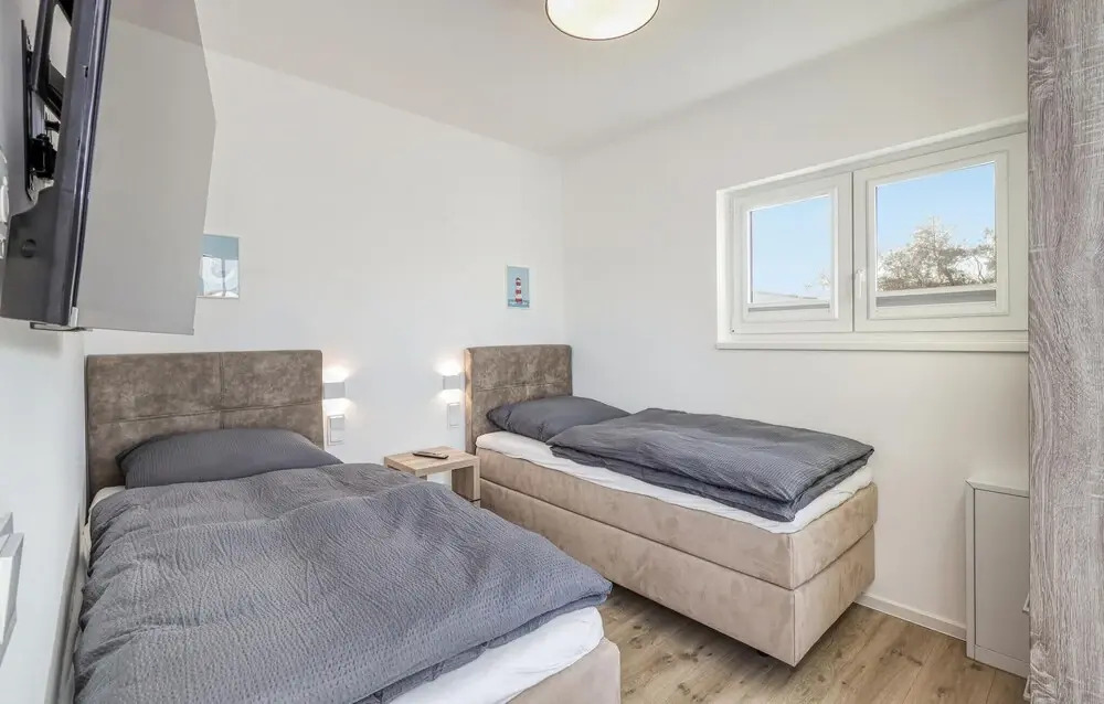 Beautiful Home In Tossens With Sauna