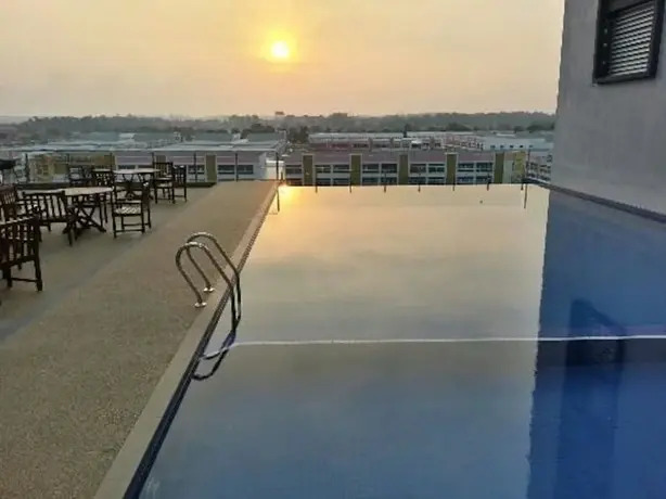 D Hotel