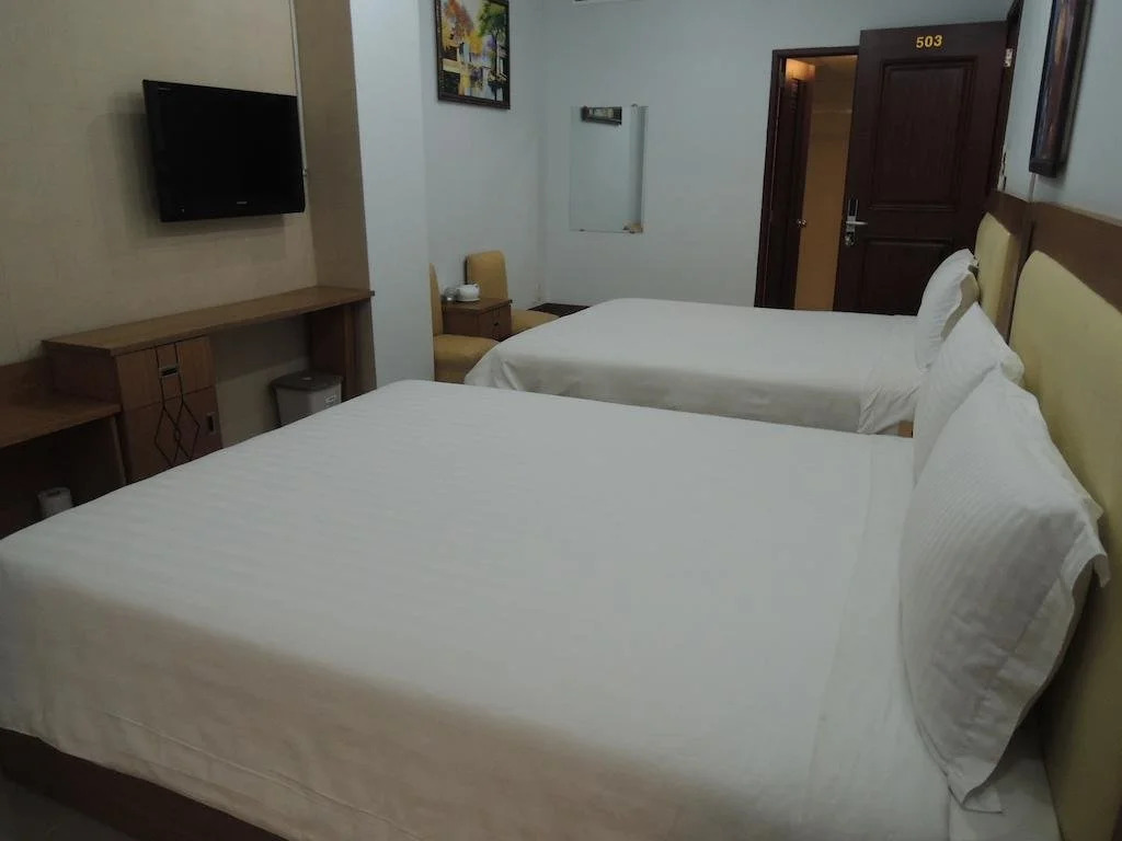 Danh Uy Hotel