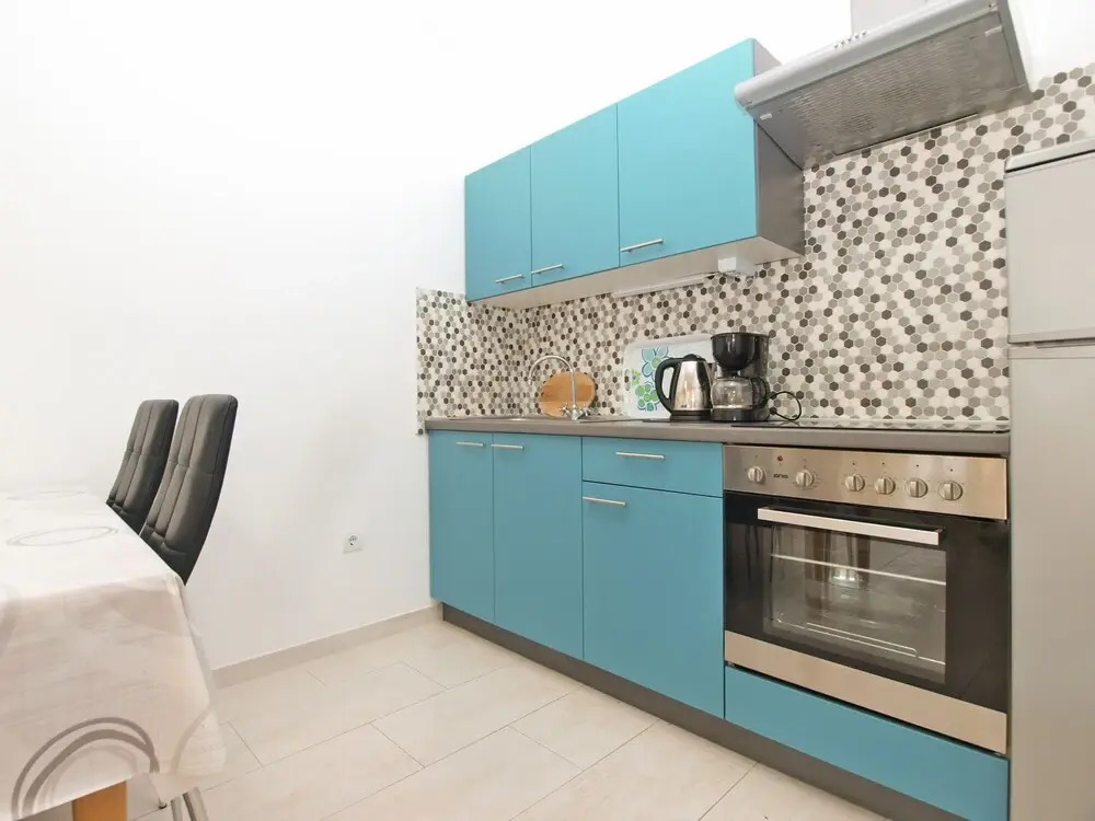 Apartment 1819