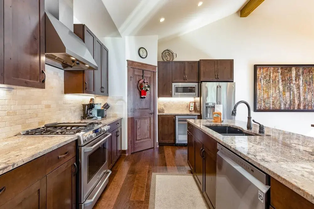 47 River Run Townhomes 3 Bedroom Townhouse by RedAwning