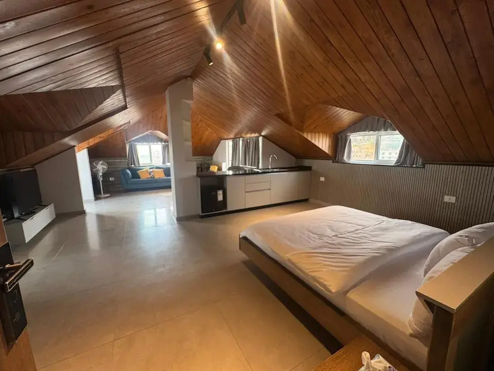Terminal K Bhamdoun Hotel