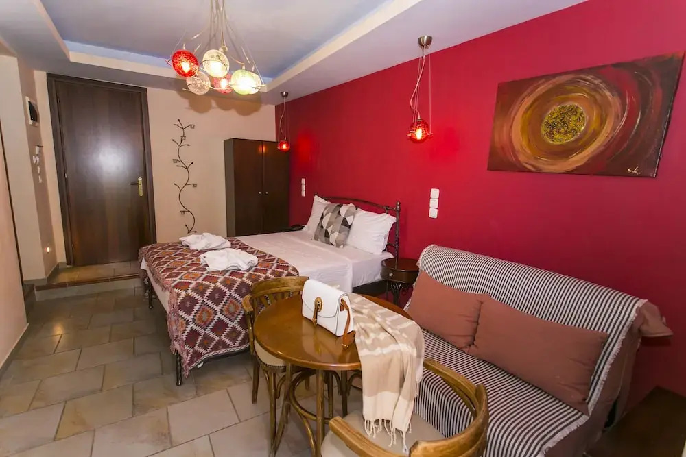 Paradise Hotel