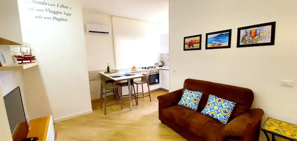 Apartment with One Bedroom in Palermo, with Wonderful City View, Furnished Balcony And Wifi - 7 Km From the Beach