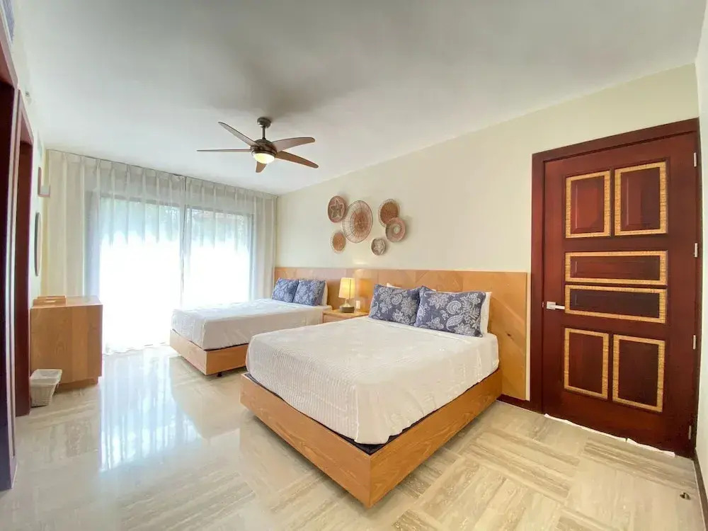 2BR 6 Guest Balcony in Portillo Close to Beach
