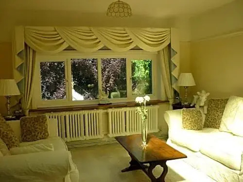 Stonelands House